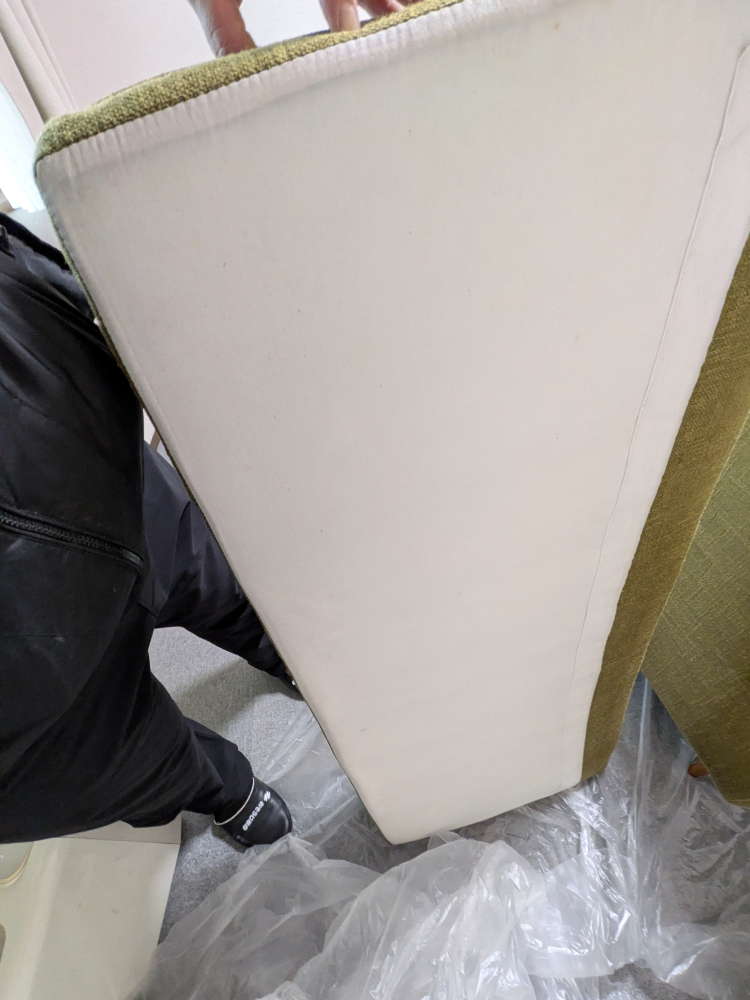 千葉県八千代市のソファクリーニングの作業後2