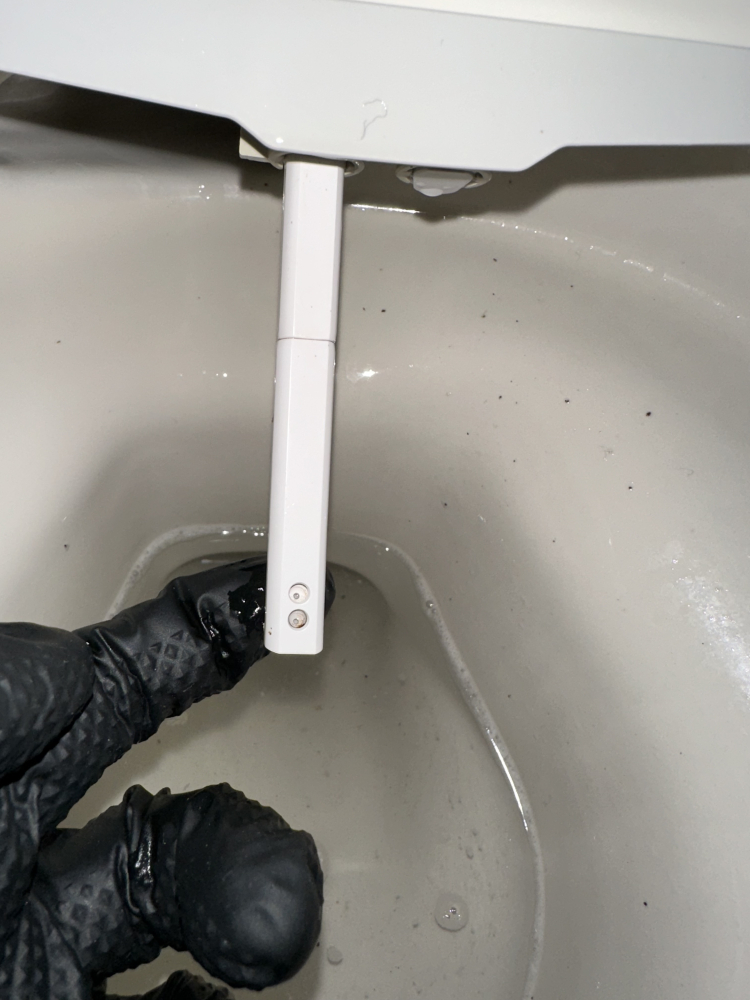 大阪府大阪市中央区のトイレクリーニングの作業後2