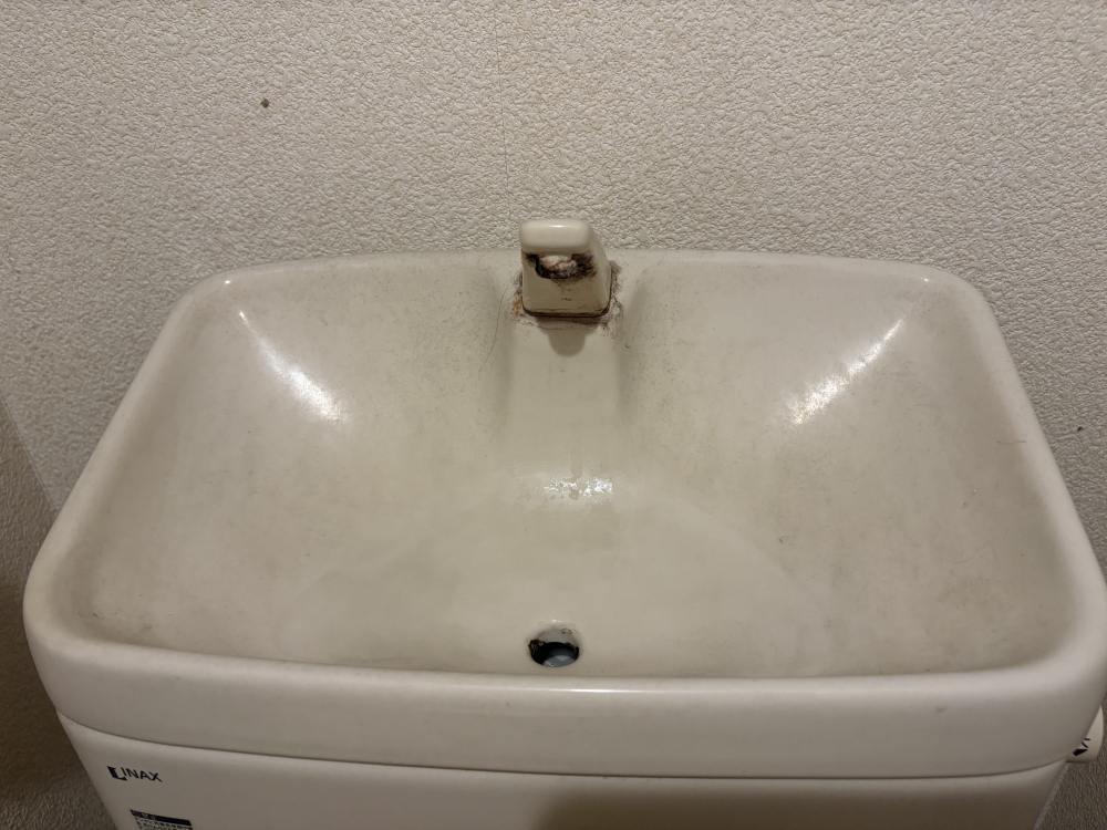 東京都目黒区のトイレクリーニングの作業前1