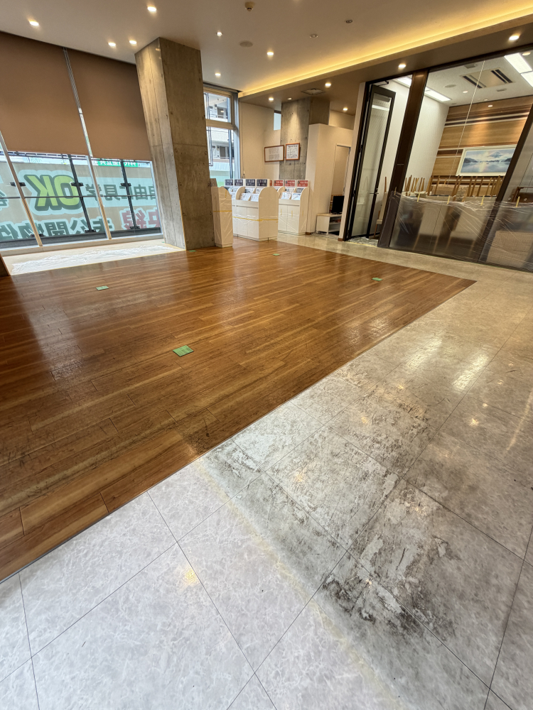 神奈川県横浜市戸塚区の店舗清掃の作業前1