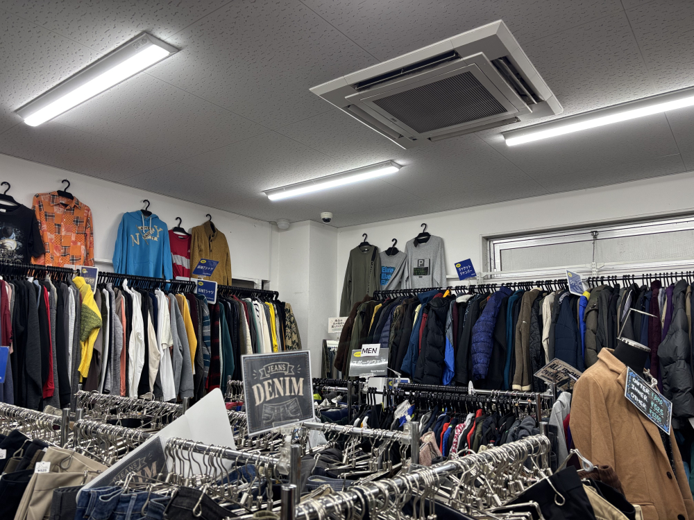 東京都杉並区高円寺の業務用天井埋め込みエアコンの作業前2