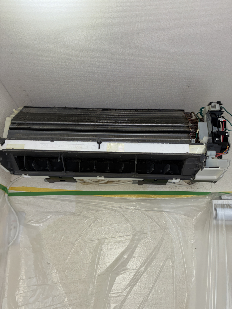 大阪府枚方市桜ヶ丘のお掃除機能付きエアコンの作業後1