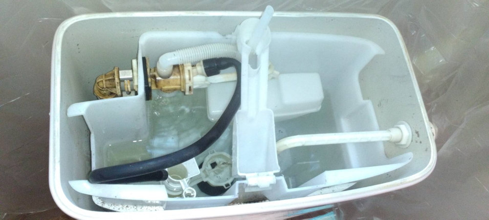 愛知県尾張旭市のトイレクリーニングの作業後2