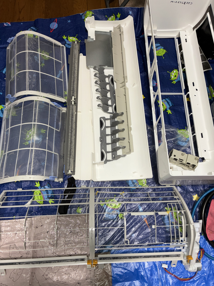 奈良県生駒市さつき台のお掃除機能付きエアコンの作業後2
