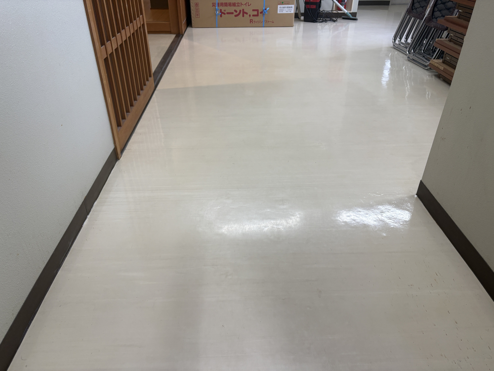 愛知県名古屋市港区の業務用天井埋め込みエアコンの作業前2