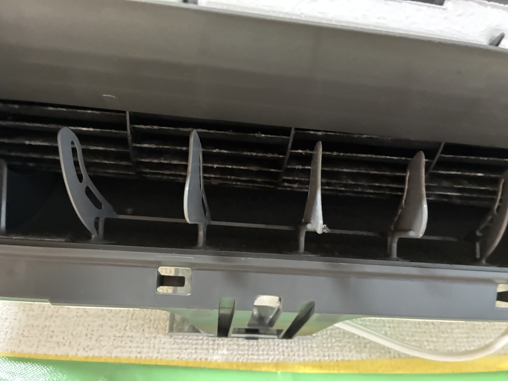 奈良県桜井市の壁掛けエアコンの作業前1