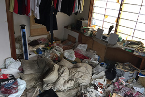 ケース⑥ 一戸建て（4LDK）・重度ゴミ屋敷（8050問題）の画像