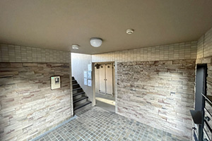 不安なスタッフのイメージ