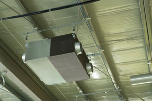 ケース③ 工場内空気清浄機/大型ダクト接続型(2台)の画像