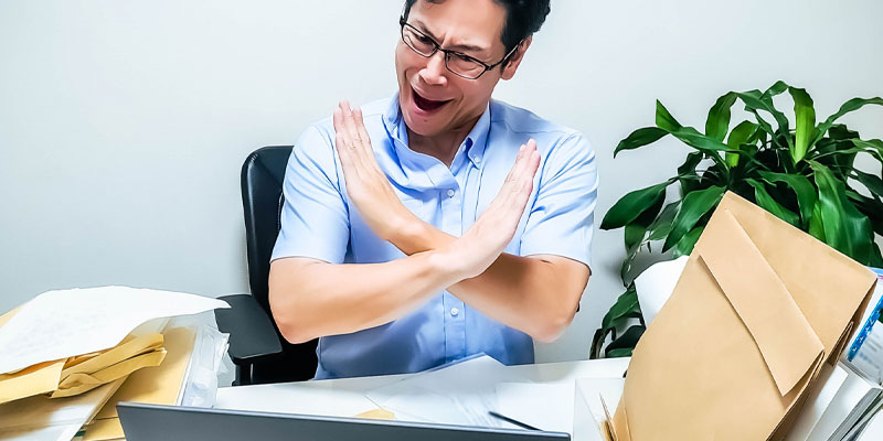 【2025年最新】残業が多い業界トップ10をランキング形式で紹介！「残業の法的な定義」や「残業がなぜダメなのか」も解説します！