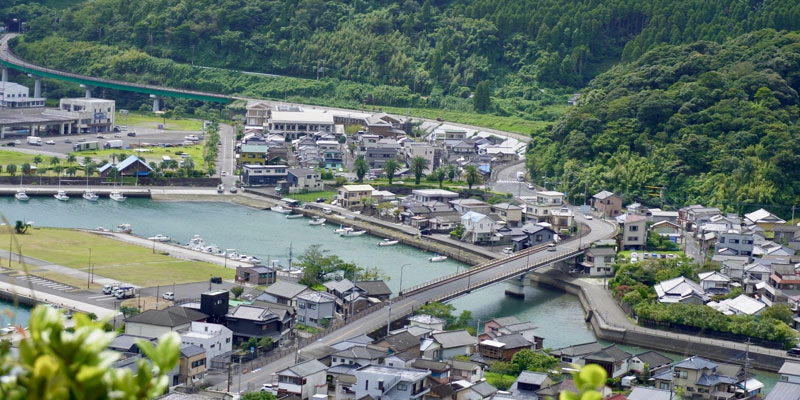 【中高年からの地方移住】家は賃貸にすべき?それとも購入する?地方移住のメリットは?