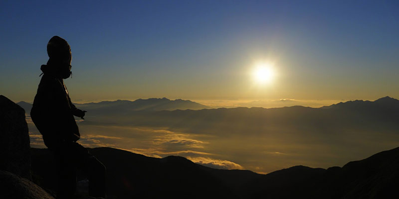 【2025年最新版】早期退職制度まとめ｜失業保険・退職金の条件から“その後の人生設計”まで徹底解説