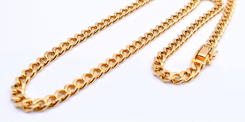 金の価格が高騰中！？一体なぜ…？｜金を使った資産形成についても解説します