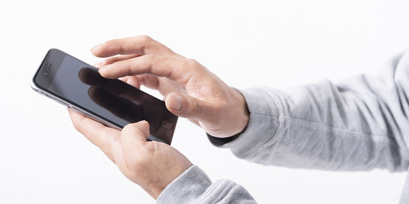 早期退職〜セカンドキャリアを築くにはSNSの活用が必須｜第二の人生を輝かせるSNSの活用術