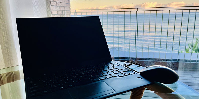 “短時間フリーランス×旅暮らし”を始めるセミリタイア勢が急増!働きながら全国を転々とする暮らしを実現するヒント